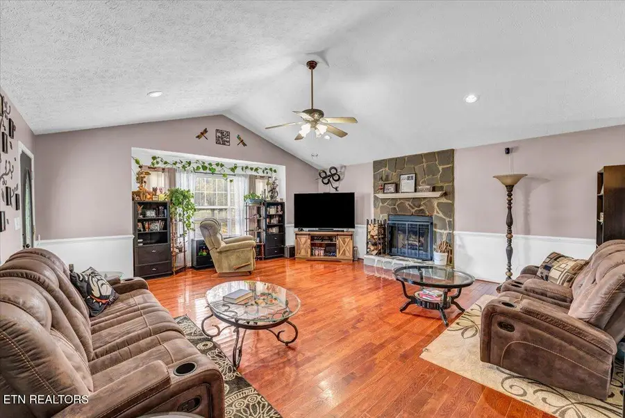 3333 Oma Lee Drive, Sevierville, TN 37876 - Image #2