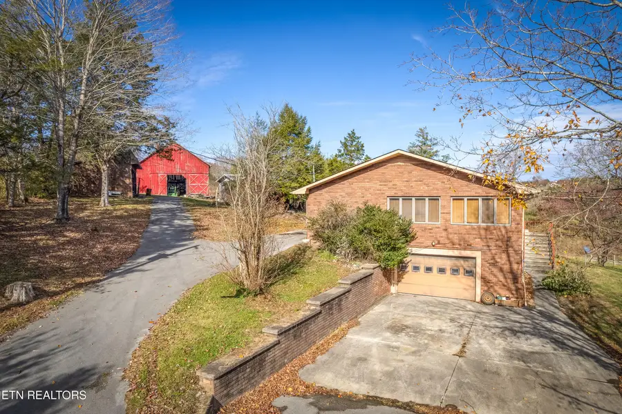 228 Mccarter Lane, Cumberland Gap, TN 37724 - Image #2