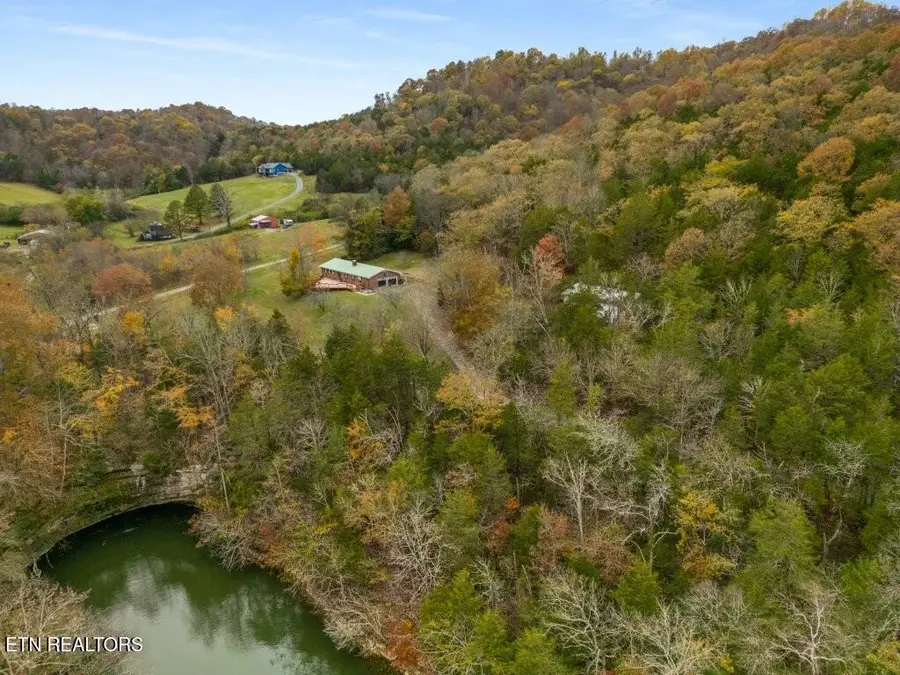 550 Carl Dixon Ln Lane, Gainesboro, TN 38562 - Image #2