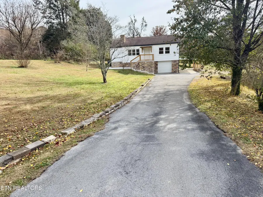 2516 Mynatt Rd, Knoxville, TN 37918 - Image #2