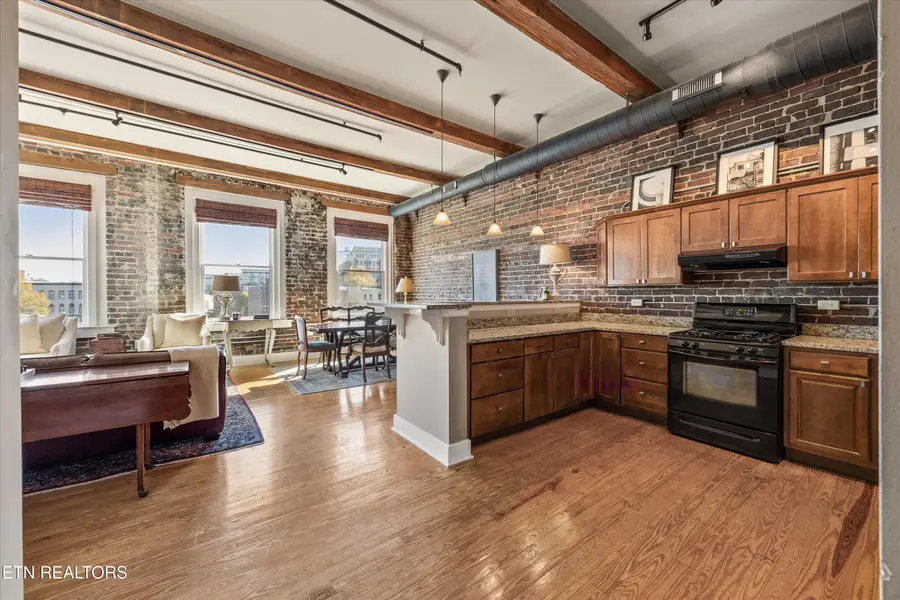 130 W Jackson Ave #302, Knoxville, TN 37902 - Image #3