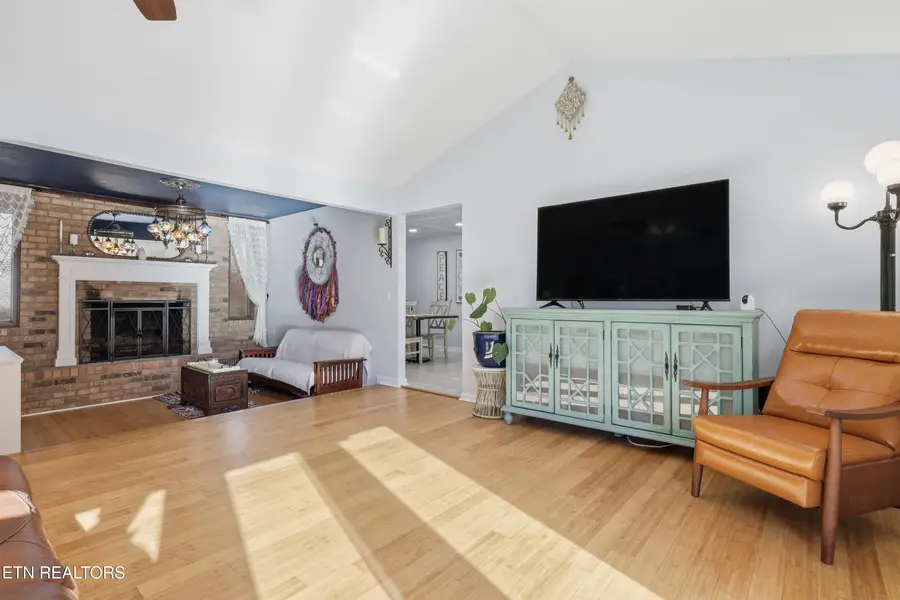 1021 Oxford Hills Drive, Maryville, TN 37803 - Image #2