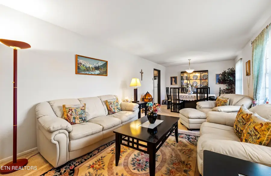 9504 Bob Gray Rd, Knoxville, TN 37923 - Image #3