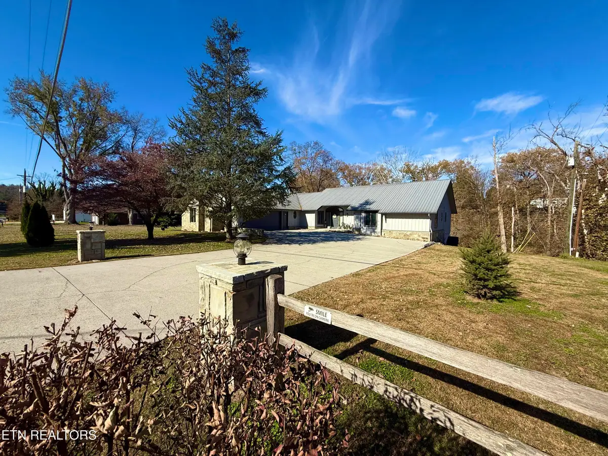 2257 Shinbone Rd, Sevierville, TN 37876 - Image #1