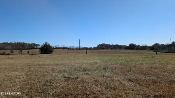 844 Seed Tick Rd, Philadelphia, TN 37846