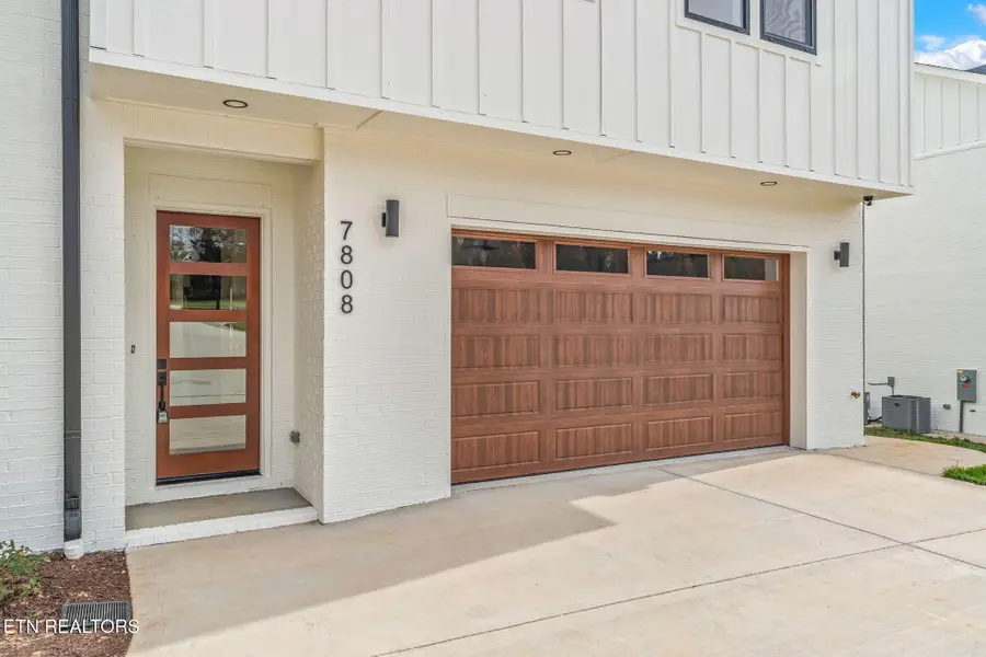 7808 S Northshore Drive, Knoxville, TN 37919 - Image #2