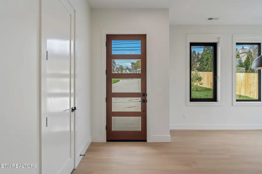 7808 S Northshore Drive, Knoxville, TN 37919 - Image #3