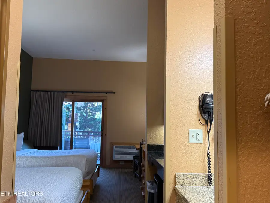 1424 Old Knoxville Hwy #11001, Sevierville, TN 37876 - Image #3