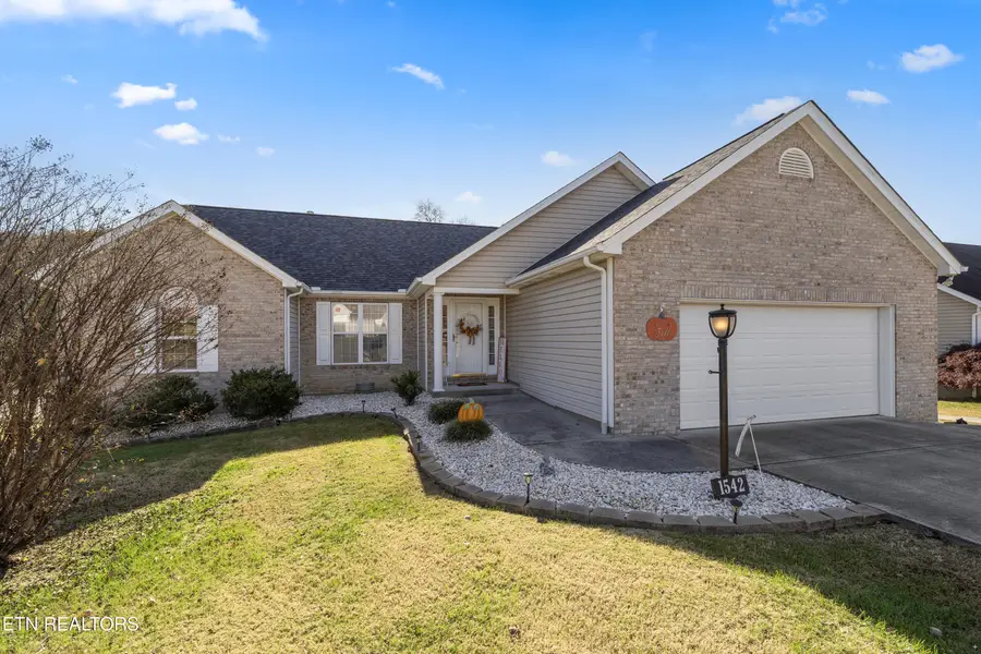 1542 Mandrell Drive, Knoxville, TN 37918 - Image #2