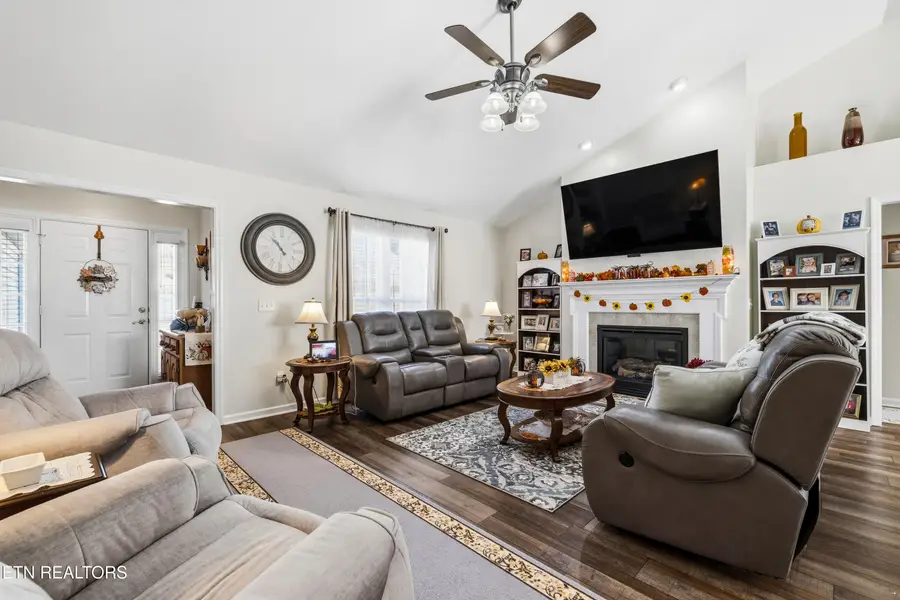 1542 Mandrell Drive, Knoxville, TN 37918 - Image #3