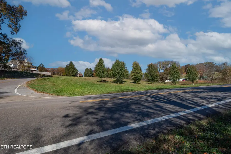 200 Midway Rd, Lenoir City, TN 37772 - Image #3