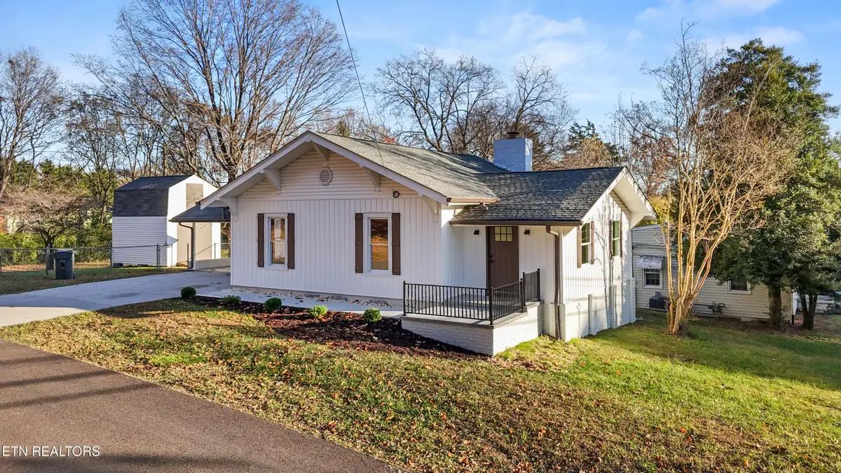 5936 Grove Drive, Knoxville, TN 37918 - Image #1