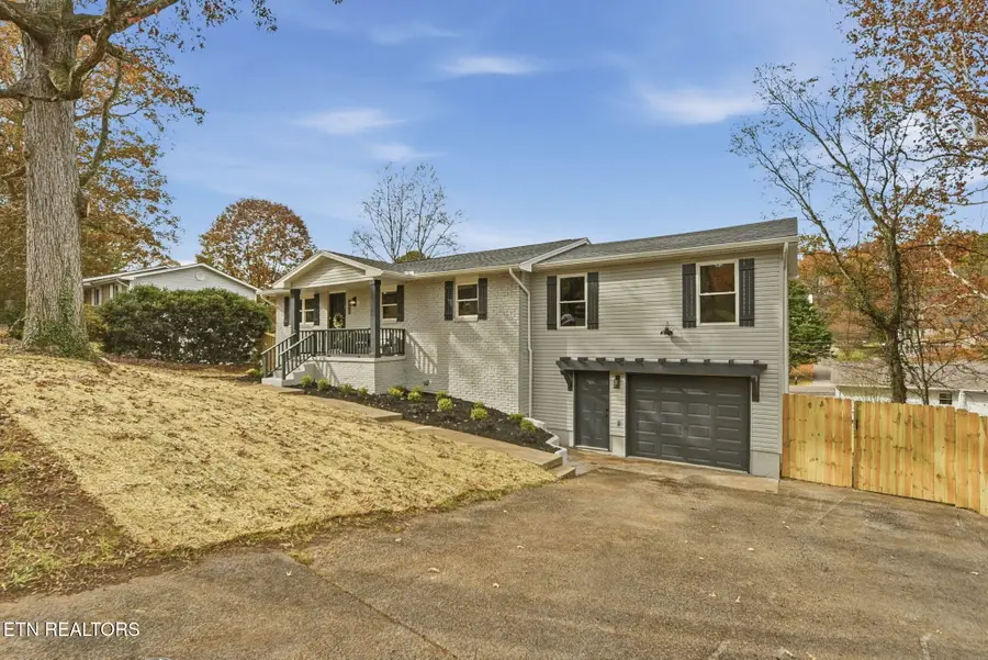 1407 Peltier Rd, Knoxville, TN 37912 - Image #2