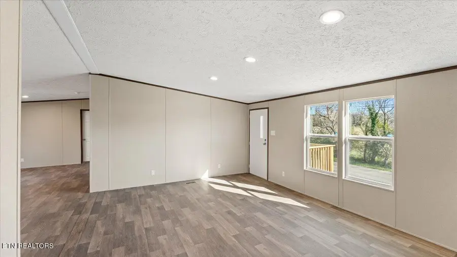 403 Patton St, Sweetwater, TN 37874 - Image #2