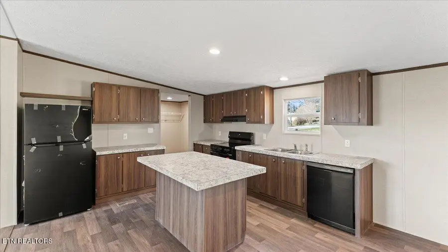 403 Patton St, Sweetwater, TN 37874 - Image #3