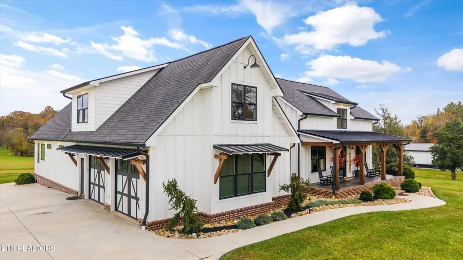 1419 Graves Rd, Strawberry Plains, TN 37871 - Image #2