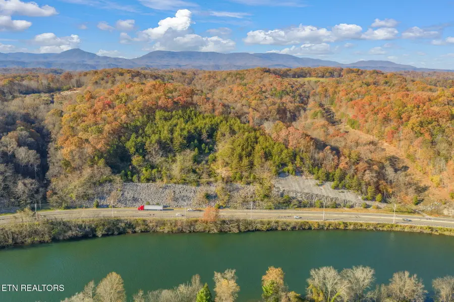 S Charles Seivers Blvd, Clinton, TN 37716 - Image #2