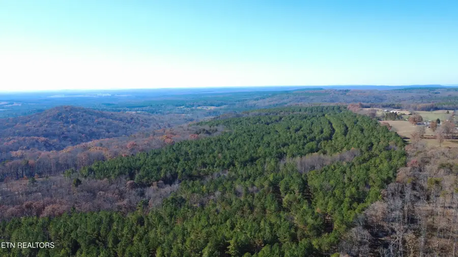 8 Tresa St, Crossville, TN 38572 - Image #3