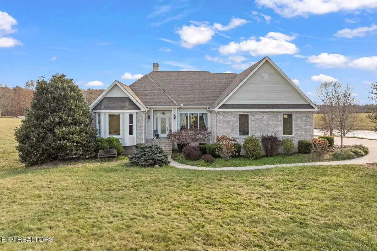 135 Austin Lane, Deer Lodge, TN 37726 - Image #1