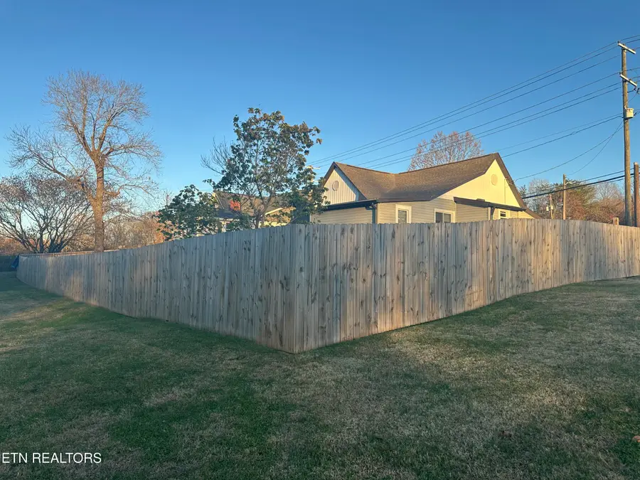 929 Maryville Pike, Knoxville, TN 37920 - Image #2