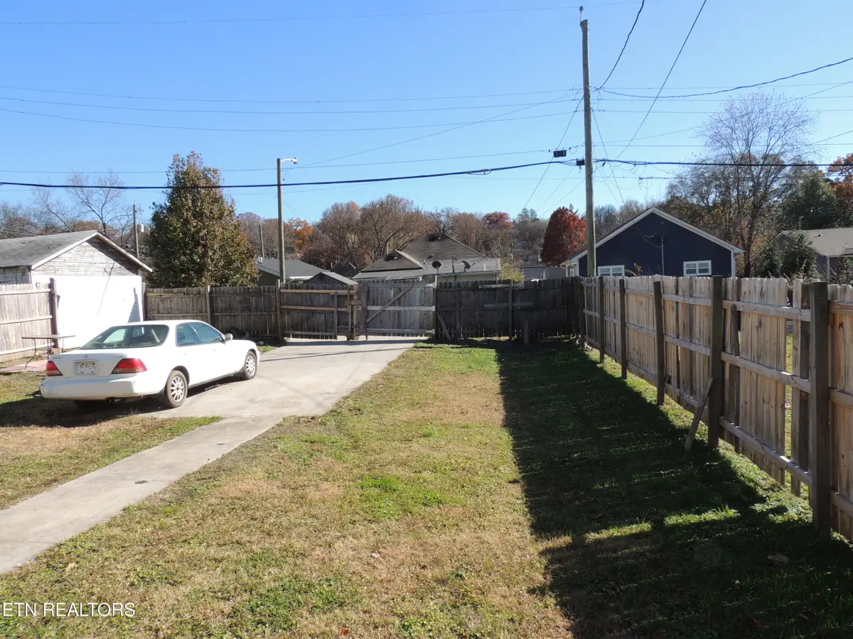 430 E Caldwell Ave, Knoxville, TN 37917 - Image #1