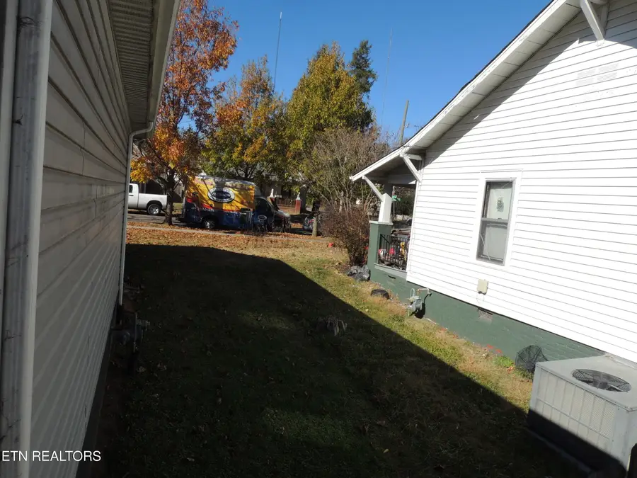 430 E Caldwell Ave, Knoxville, TN 37917 - Image #3