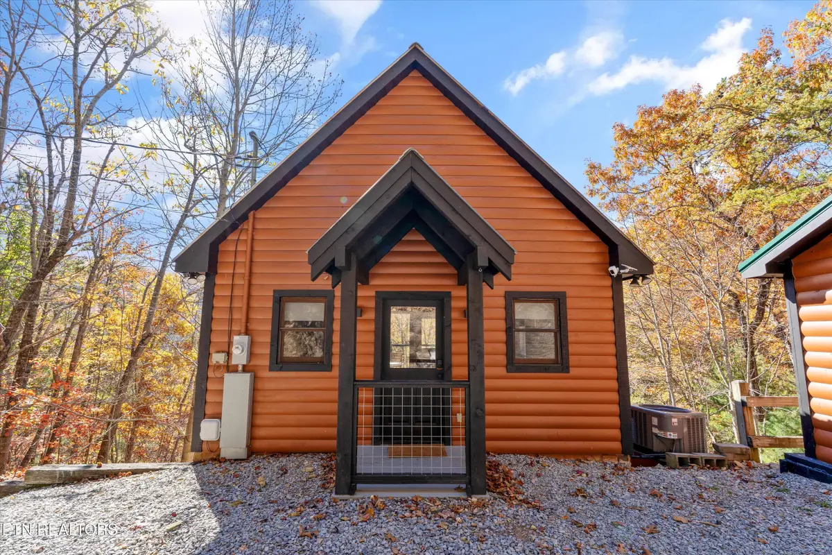 3898 Millers Ridge Way, Sevierville, TN 37862 - Image #1