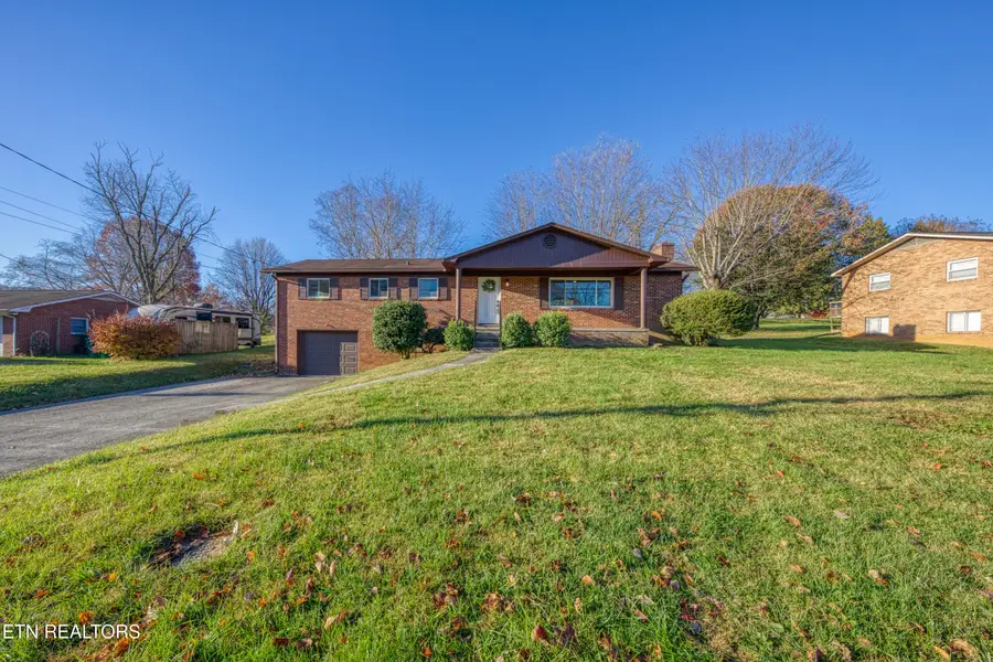 7425 Palmyra Drive, Knoxville, TN 37918 - Image #2