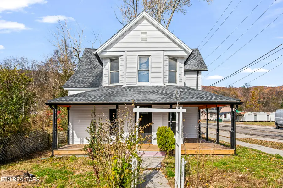 125 N Chamberlain Ave, Rockwood, TN 37854 - Image #3