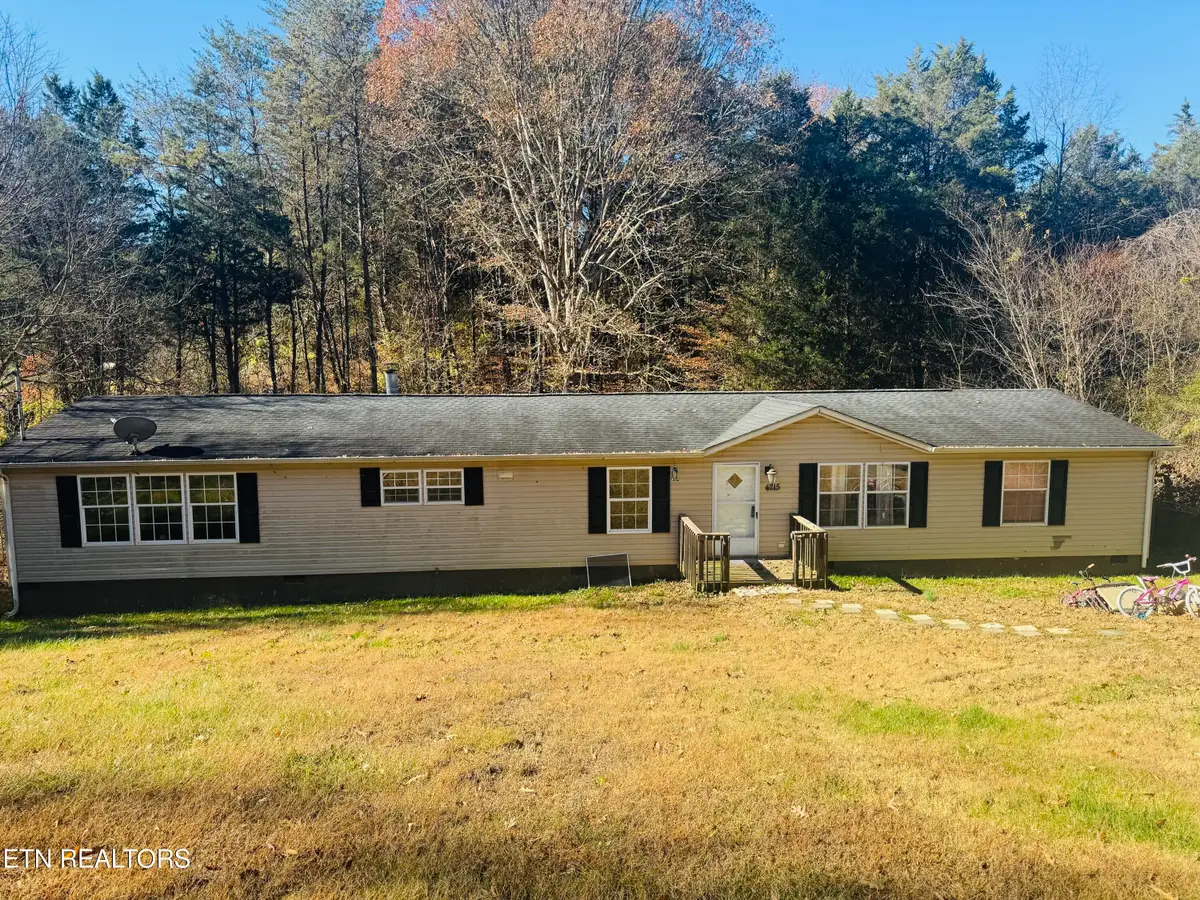 4215 Russell Drive, Kodak, TN 37764 - Image #1