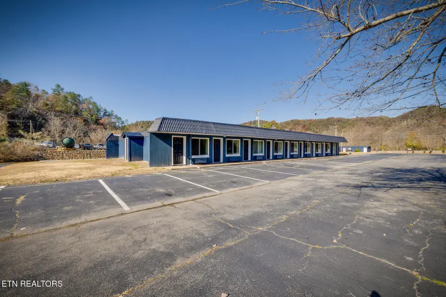 E 7052 E Lamar Alexander Parkway Pkwy, Townsend, TN 37882 - Image #3