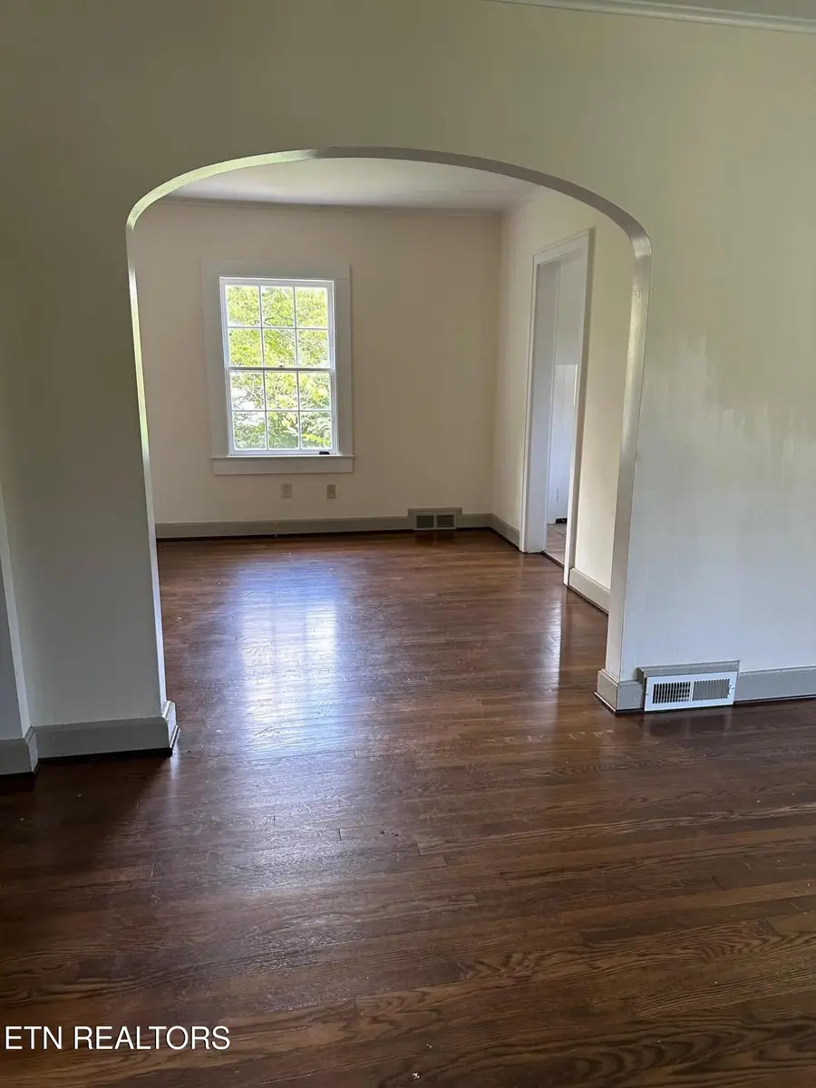 825 Gertrude Ave, Knoxville, TN 37920 - Image #3