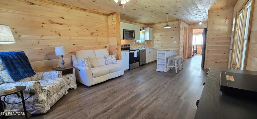 910 Barnett Bridge Rd, Lancing, TN 37770 - Image #3