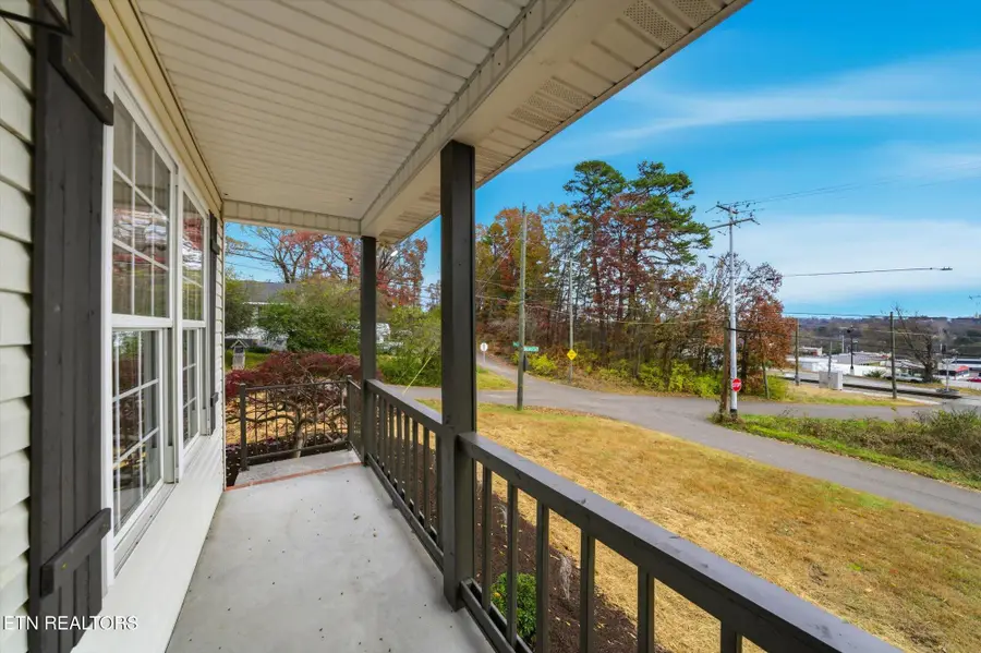 1212 Karnes Ave, Knoxville, TN 37917 - Image #3