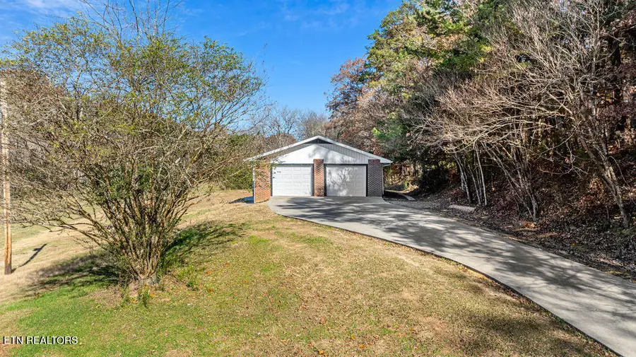 195 Ritchey Rd, Loudon, TN 37774 - Image #2