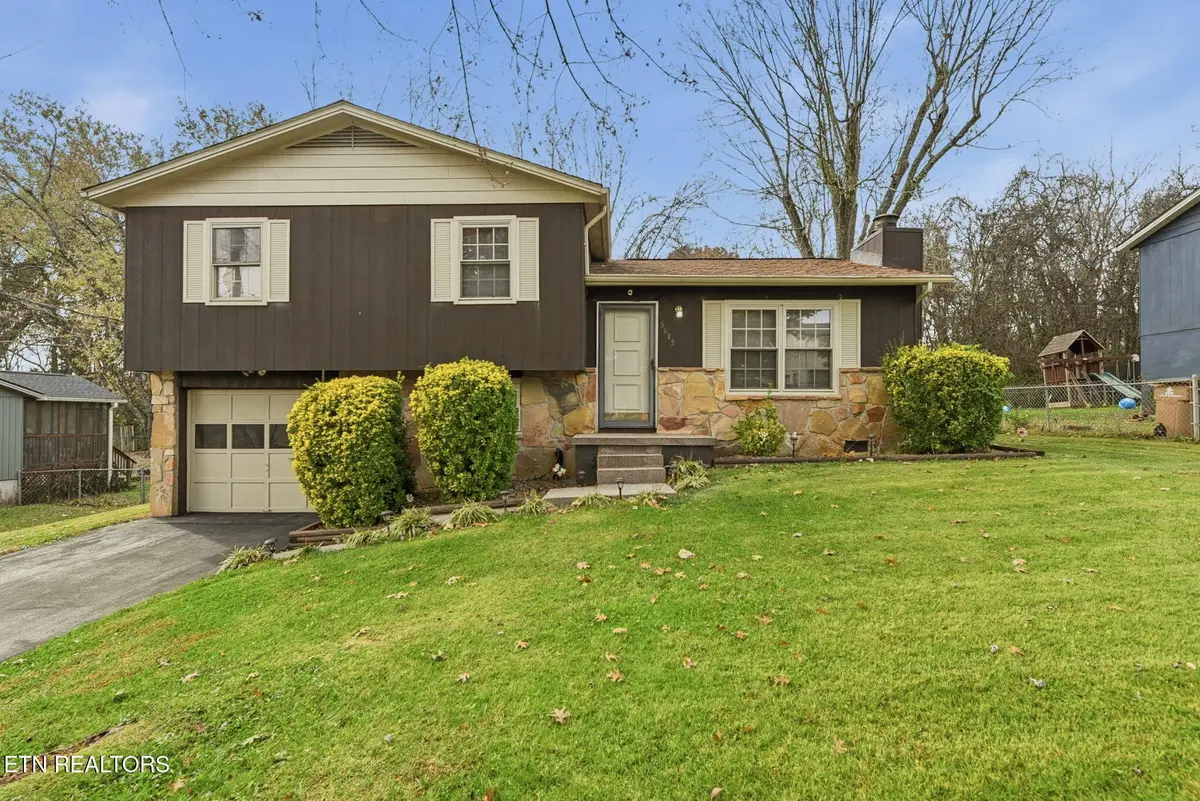 5613 Montina Rd, Knoxville, TN 37912 - Image #1
