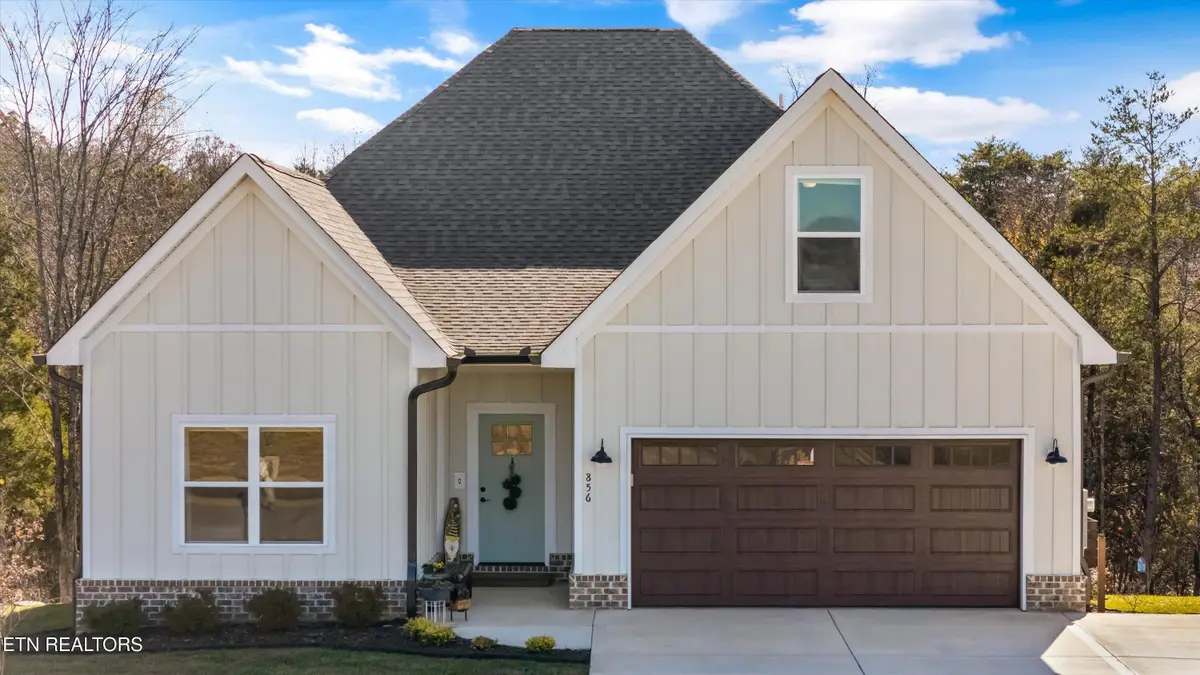 856 Pinebrooke Drive, Maryville, TN 37801 - Image #1