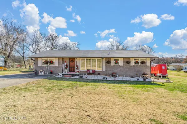 500 Crestview Drive, Lenoir City, TN 37772