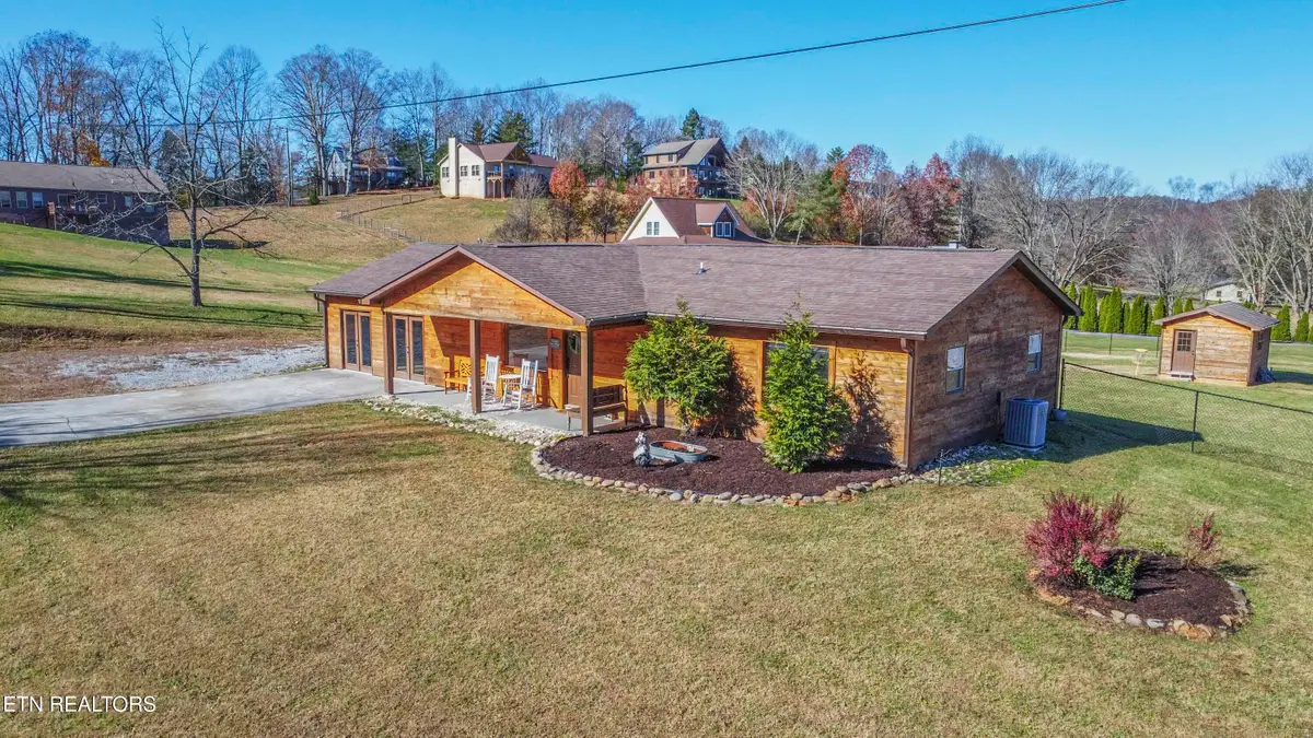 3260 Covemont Rd, Sevierville, TN 37862 - Image #1