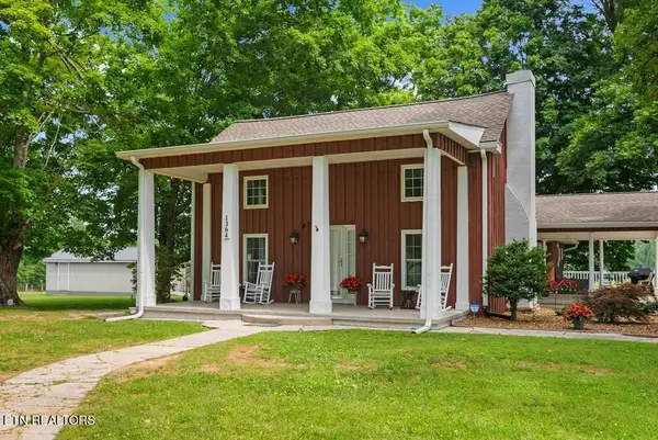 1364 Country Club Rd, Sparta, TN 38583