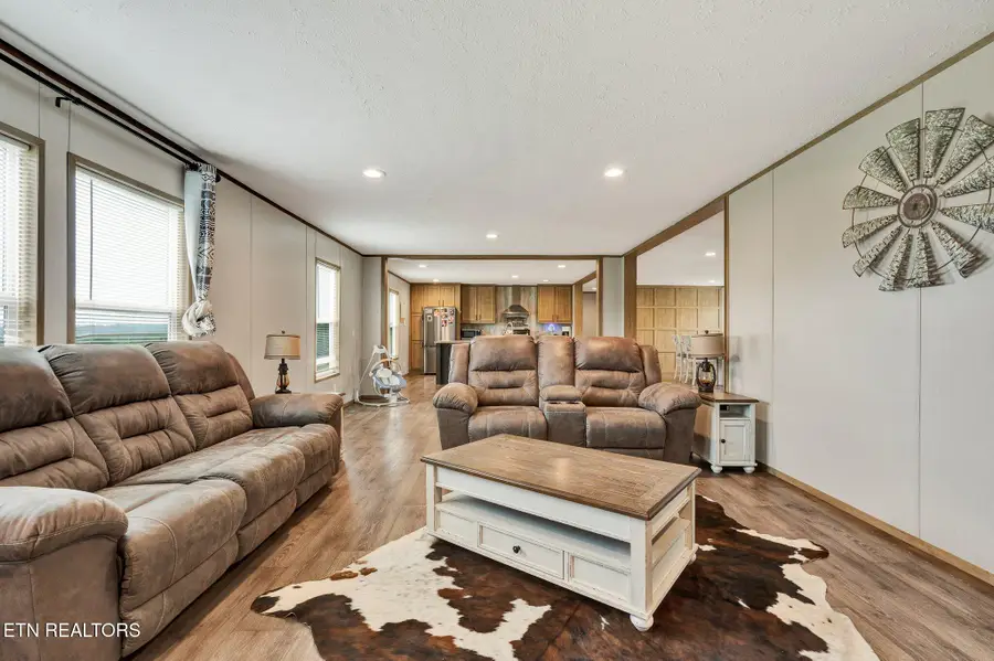 111 Alaina Drive, Sweetwater, TN 37874 - Image #2