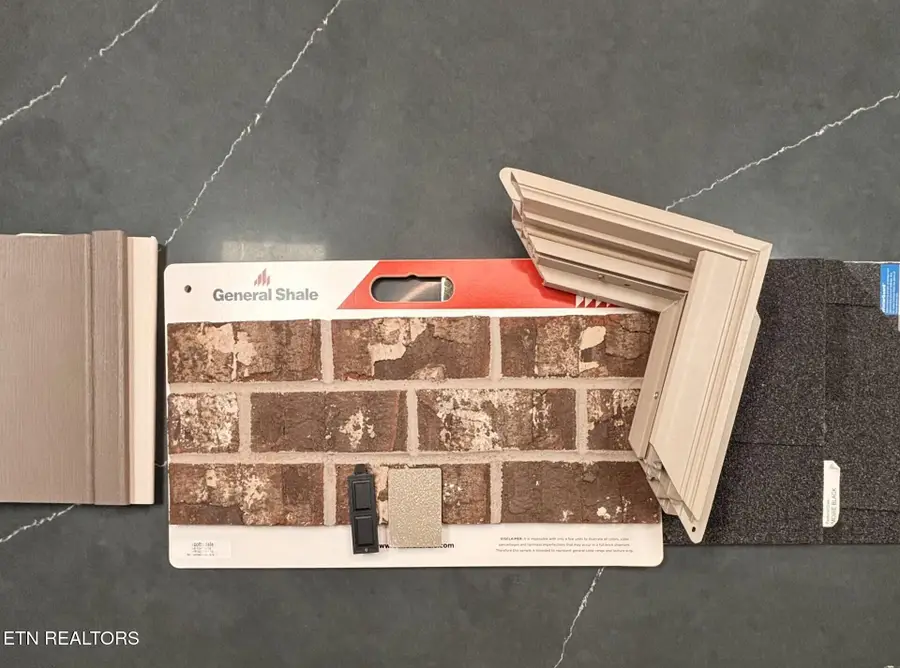 1870 Hickory Reserve Rd, Knoxville, TN 37932 - Image #2