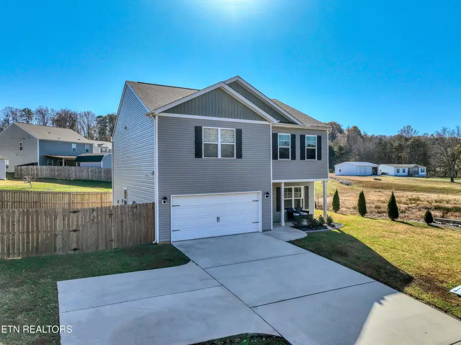 1819 Forest Hill Rd, Maryville, TN 37803 - Image #2