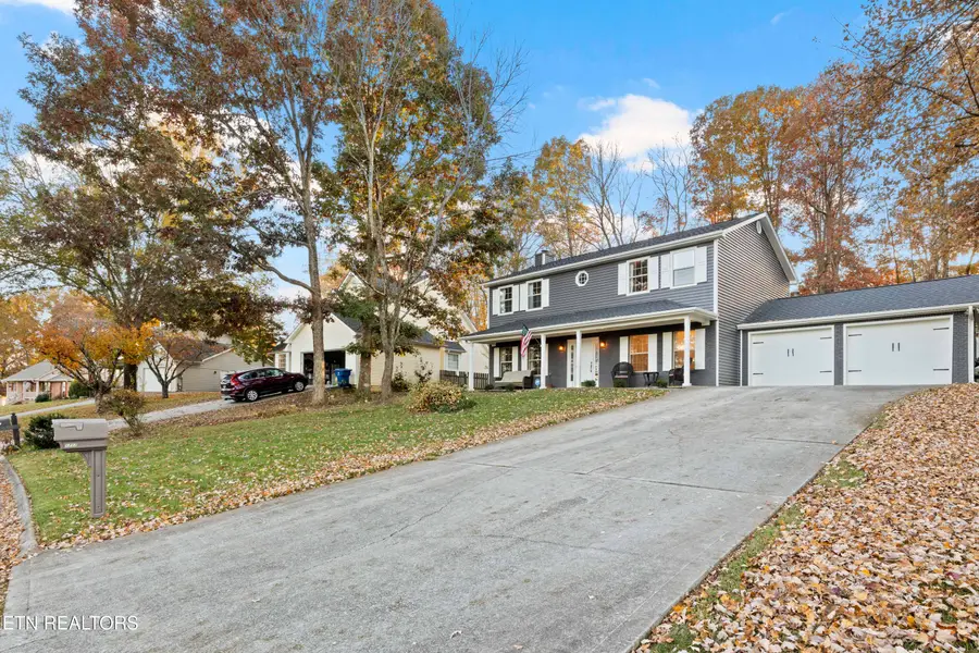 1717 Summer Spring Blvd, Knoxville, TN 37931 - Image #2
