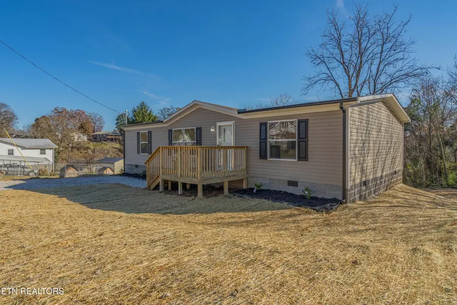 516 Henderson St, Harriman, TN 37748 - Image #3