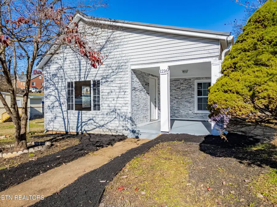 1216 NW Mercer St, Knoxville, TN 37921 - Image #3