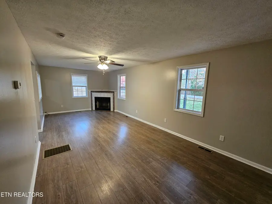 119 Banks Tr, Kodak, TN 37764 - Image #2