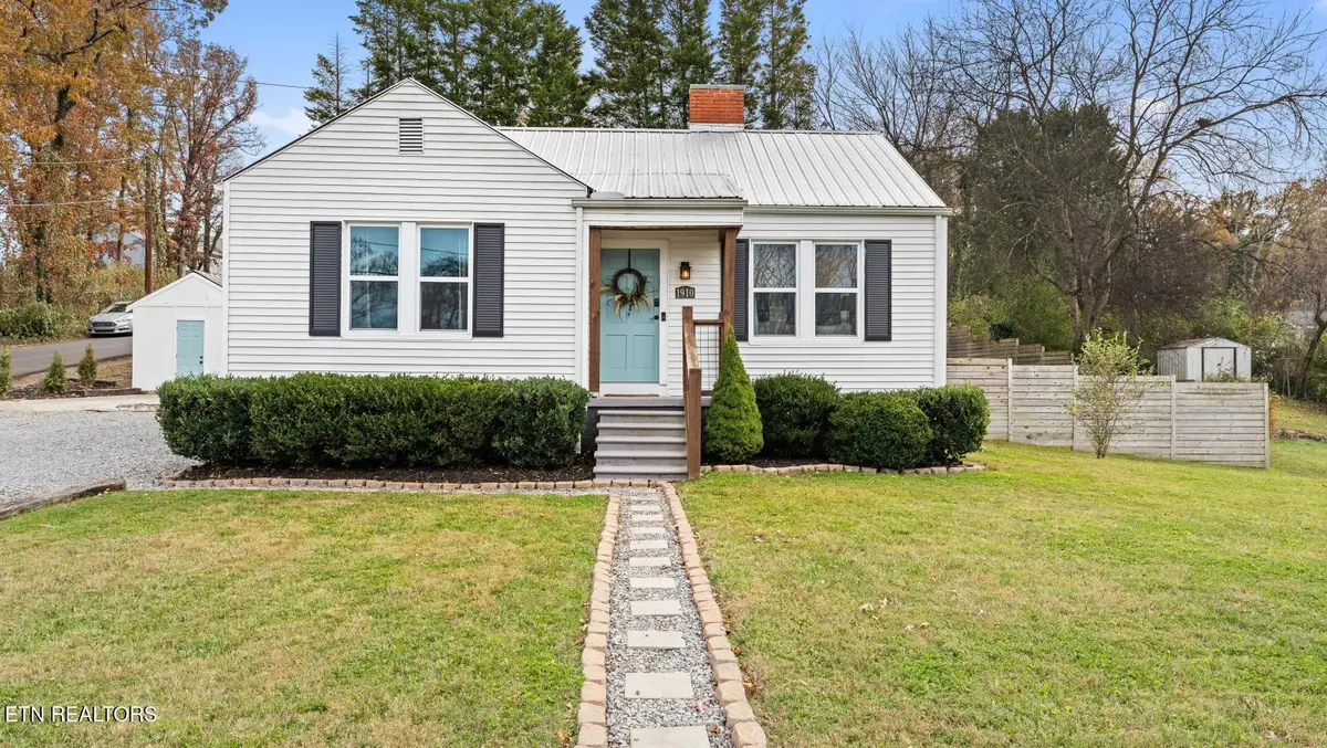 1910 Cureton Ave, Maryville, TN 37804 - Image #1