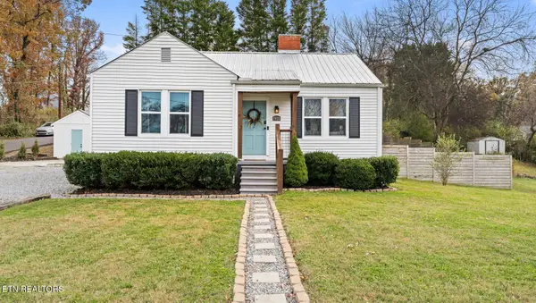 1910 Cureton Ave, Maryville, TN 37804