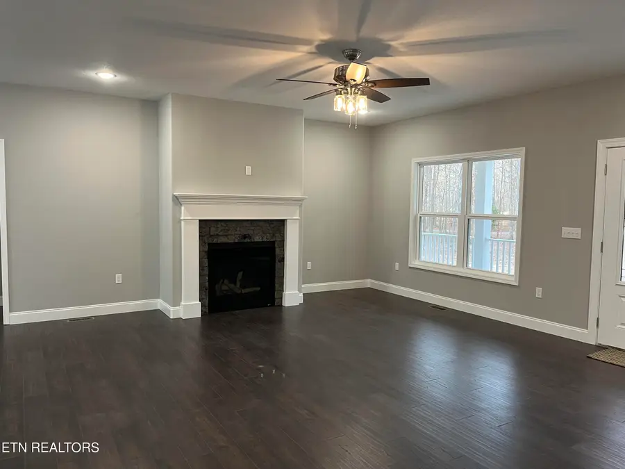 833 Sawmill Rd, Monterey, TN 38574 - Image #3